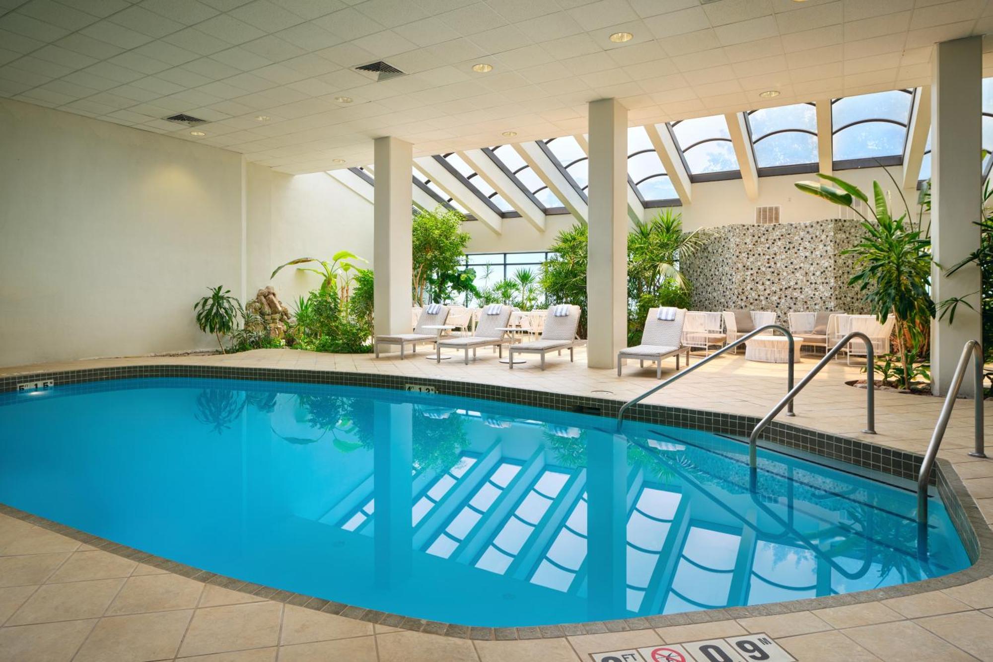 Embassy Suites By Hilton Richmond Dumbarton Bagian luar foto