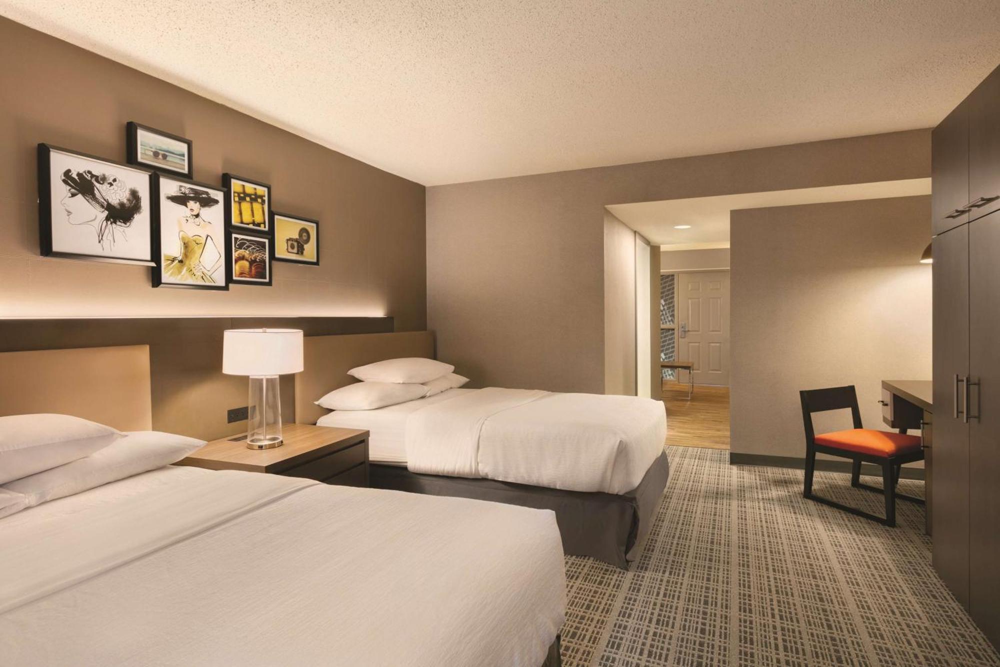 Embassy Suites By Hilton Richmond Dumbarton Bagian luar foto