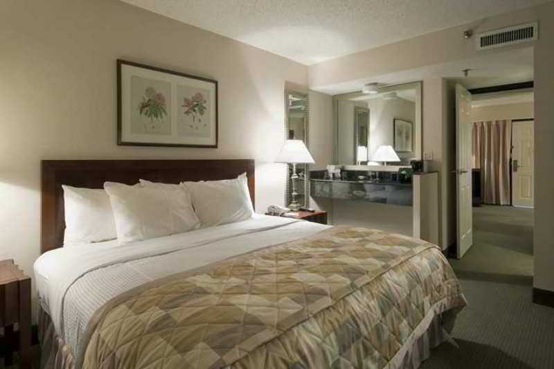 Embassy Suites By Hilton Richmond Dumbarton Ruang foto